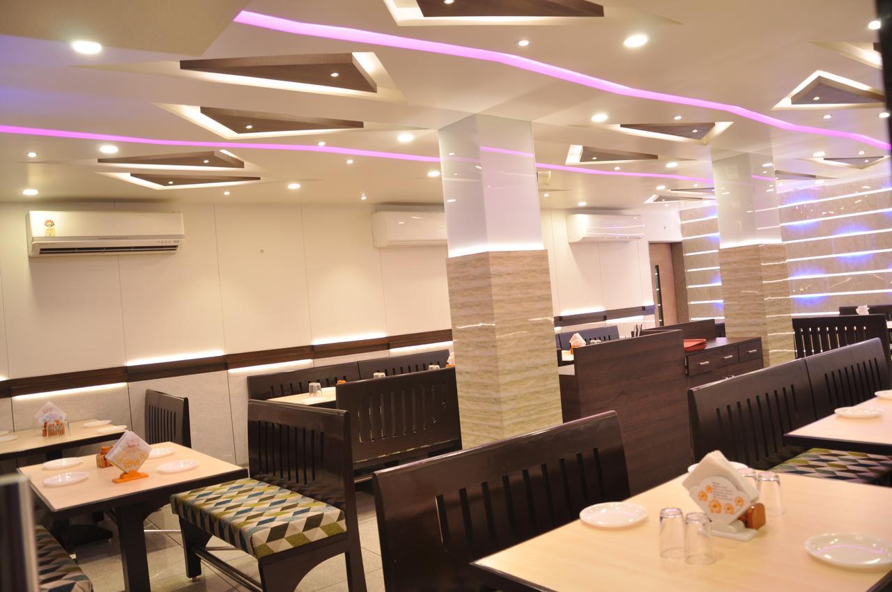 Ashish Restaurant And Guesthouse Сурат Екстер'єр фото